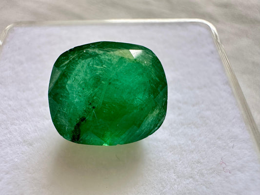 8.09ct Intense Green Natural Emerald